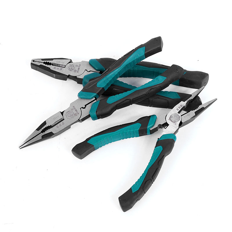 Chrome Vanadium Combination Pliers jaws close-up detail