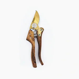 Telescopic Long-Reach Pruning Shears display photo closeup