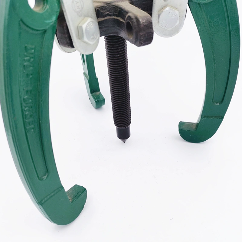 Forged Three-Jaw Gear Puller angled view