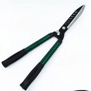 Telescopic Long-Reach Pruning Shears flat-lay shot